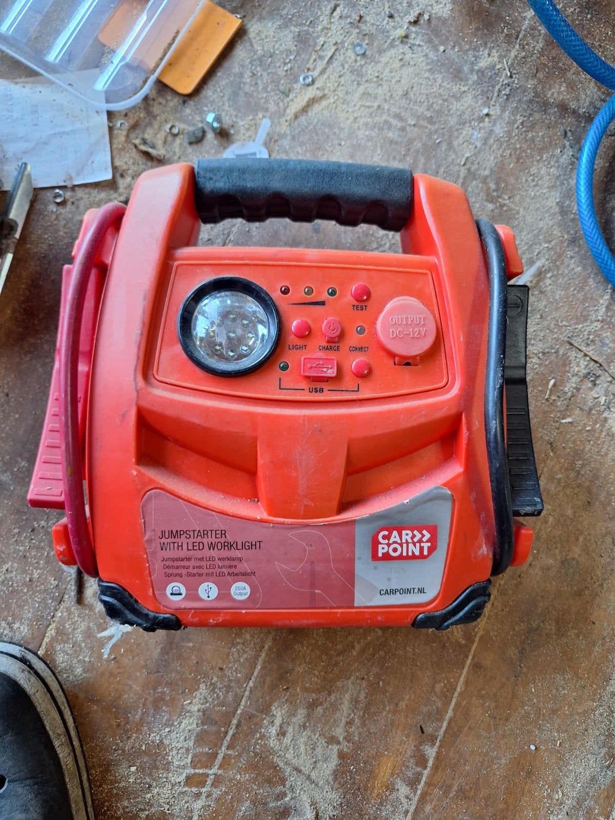Carpoint Jumpstarter met LED werklamp, Ophalen, Gebruikt