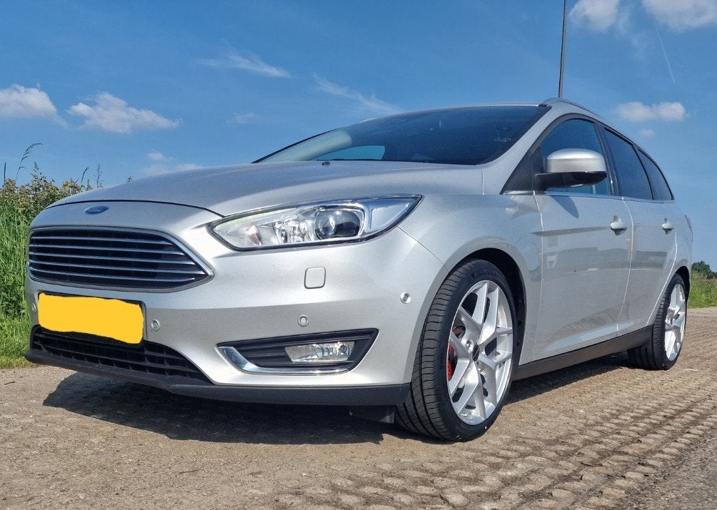 Ford Focus 1.5 Ecoboost 150pk 2018 Grijs, Stof, 1498 cc, Zwart, 4 cilinders
