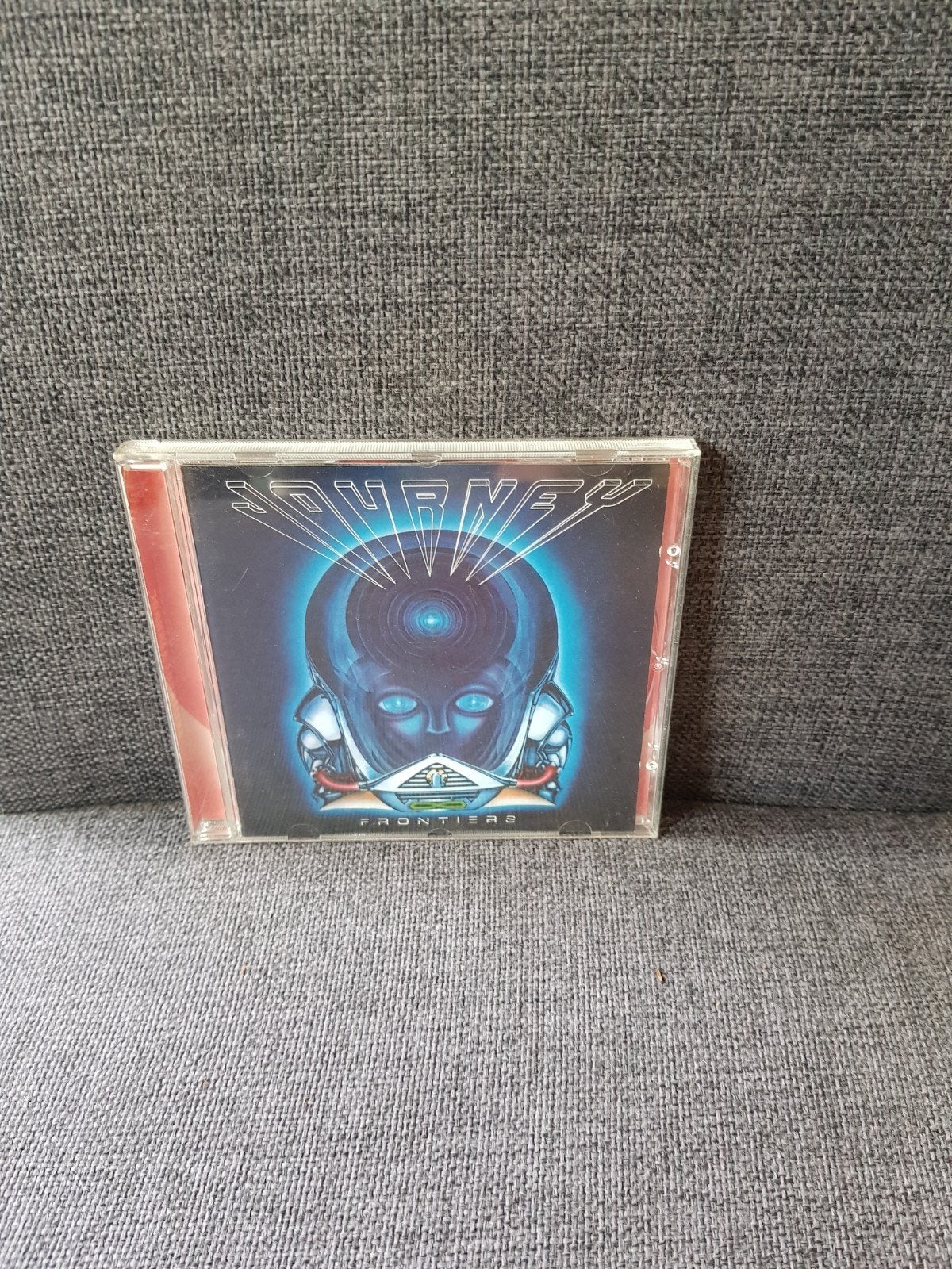 Journey - Frontiers, Verzenden