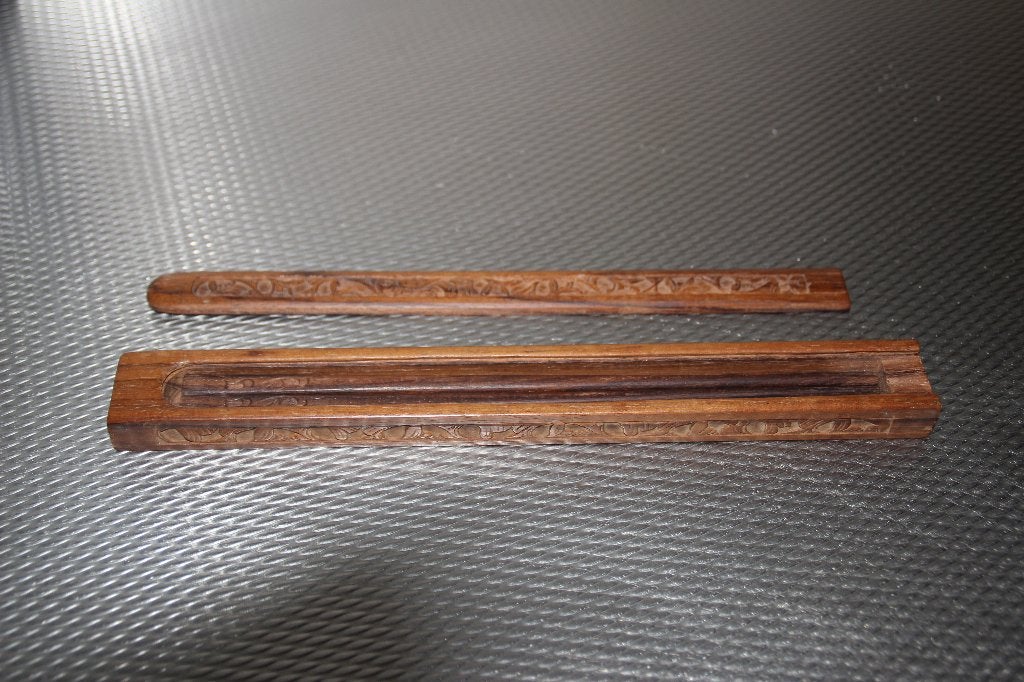 eetstokjes in houten kistje houtsnijwerk, Antiek en Kunst, Ophalen of Verzenden, Hout, Houtsnijwerk