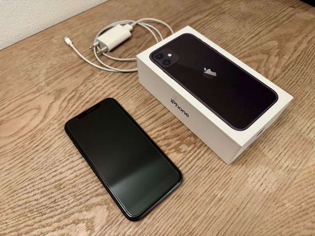 Apple iPhone 11 256GB zwart/black (incl. Accesoires), 256 GB, Gebruikt, Zwart, Zonder simlock