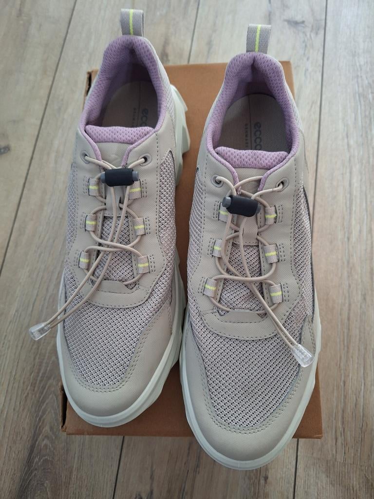 Nieuwe ECCO sneakers maat 42, Beige, ECCO, Nieuw, Ophalen of Verzenden