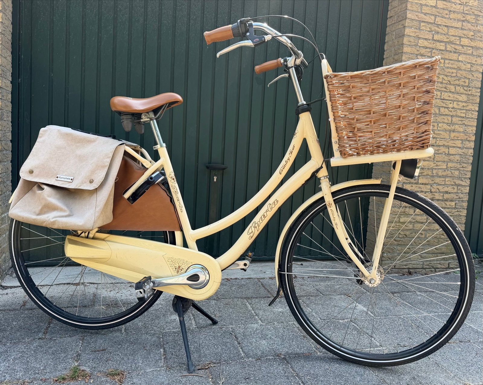 Sparta Country Tour Damesfiets - Crème met Mand en Tassen, Ophalen, Sparta, Versnellingen, Trommelrem
