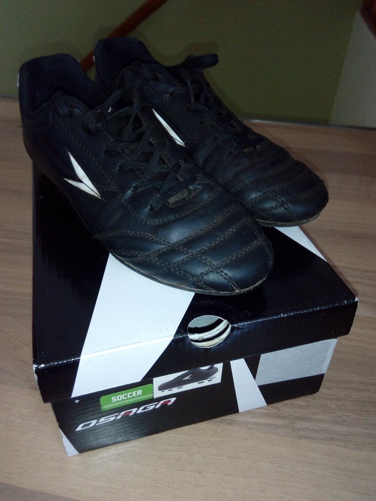 Osaga voetbalschoenen, maat 37, Osaga, Ophalen of Verzenden, Zo goed als nieuw, Jongen of Meisje
