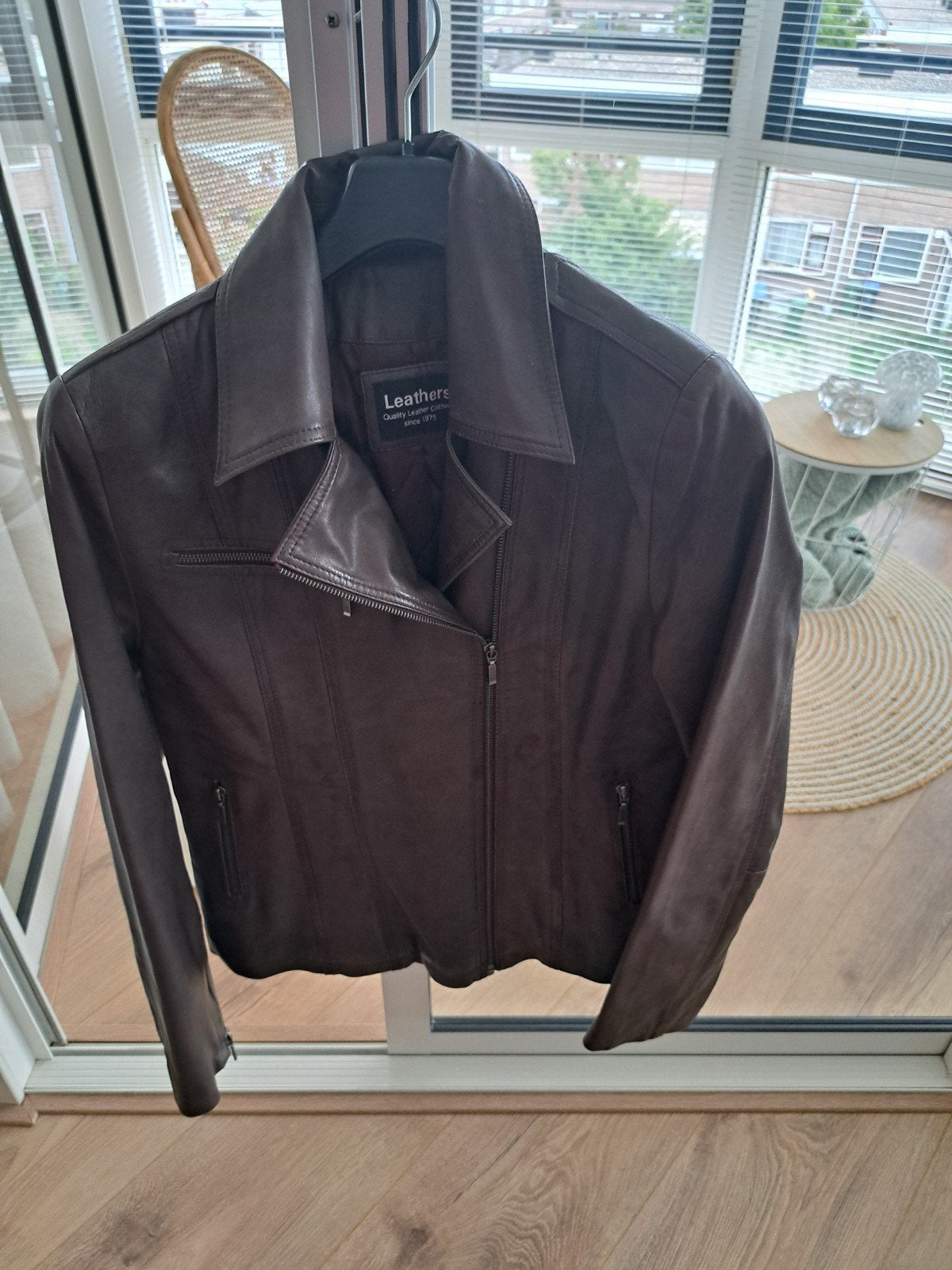 Stijlvol bruin leren jasje, Bruin, Zo goed als nieuw, Leathers, Ophalen