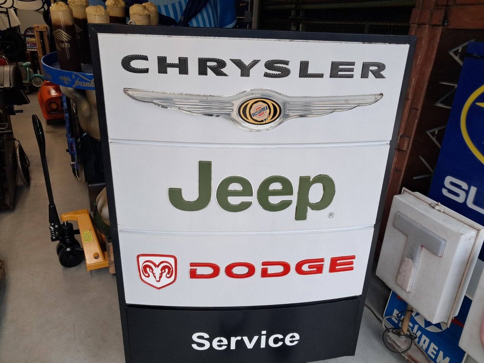 Oude Lichtreclame Dodge Jeep Chrysler dealer 172cm werkt