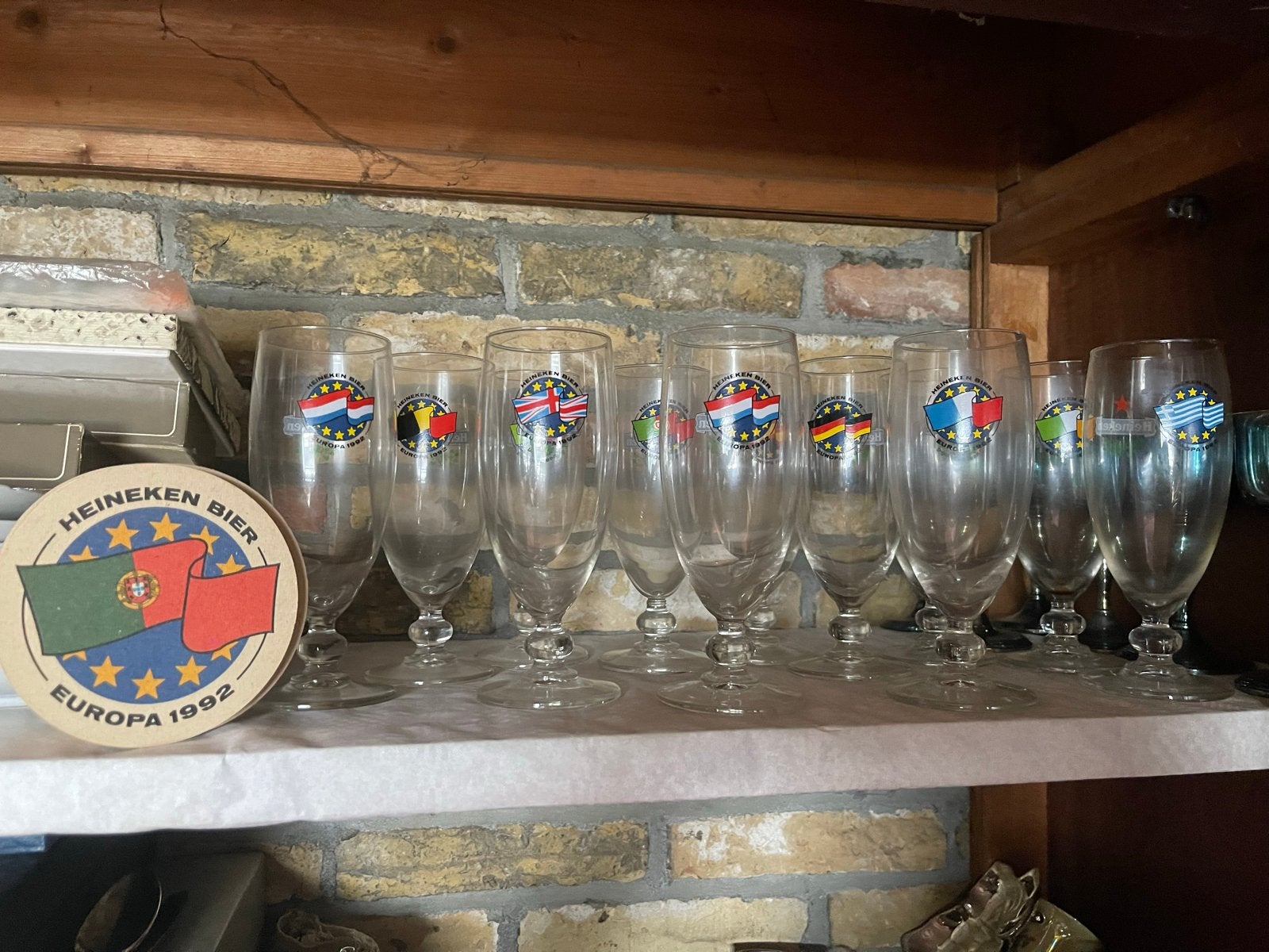 Heineken Europa 1992 bierglazen en viltje, Verzamelen, Ophalen, Zo goed als nieuw, Glas of Glazen, Heineken