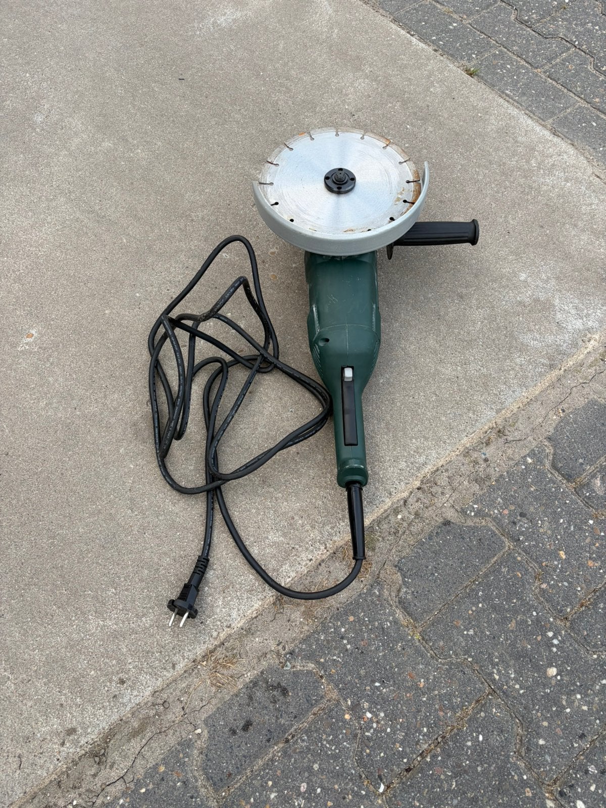 Metabo slijptool 230mm, Doe-het-zelf en Verbouw, Gereedschap | Slijpmachines, Ophalen, Zo goed als nieuw, 1000 watt of meer, Haakse handslijpmachine