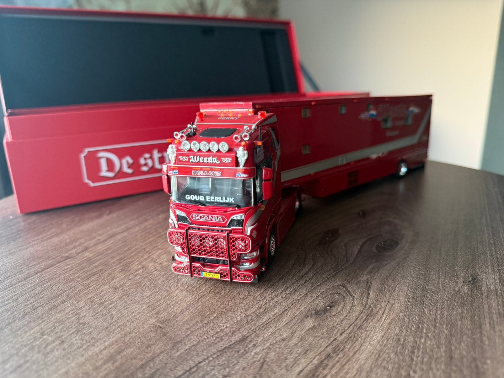 Weeda Scania R530 Ferry met campertrailer Tekno, Hobby en Vrije tijd, Modelauto's | 1:50, Ophalen, Nieuw, Bus of Vrachtwagen, Tekno