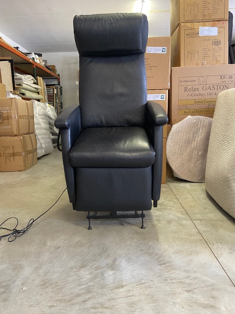 Zwarte Leren Relaxfauteuil met Voetensteun merk Zitform, Ophalen, Modern, Comfort, Zo goed als nieuw, 50 tot 75 cm