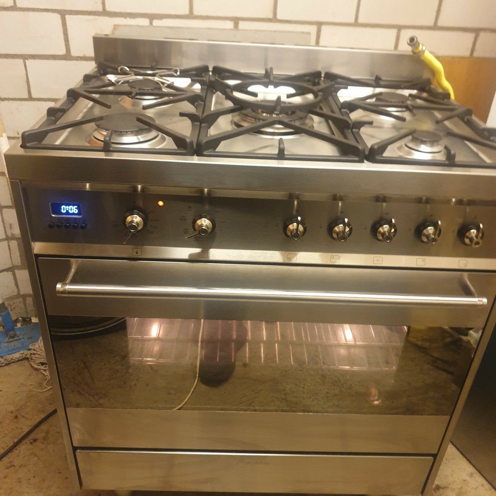 RVS SMEG 5PITS GASFORNUIS 80CM BREED MET HETELUCH OVEN, Ophalen, 60 cm of meer, Zo goed als nieuw, Gas