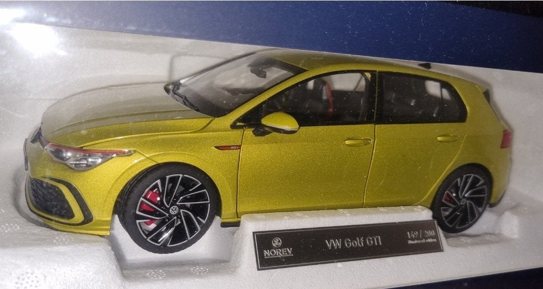 VW Golf 8 GTI geel/goud limited 200 st., Hobby en Vrije tijd, Modelauto's | 1:18, Ophalen of Verzenden, Nieuw, Norev