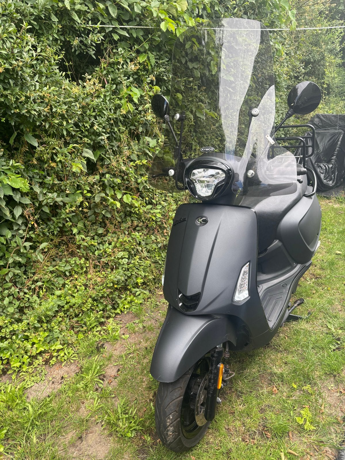 Prachtige Kymco Like 50 (snor)scooter!, Fietsen en Brommers, Scooters | Kymco, Ophalen, Zo goed als nieuw, Like, Benzine