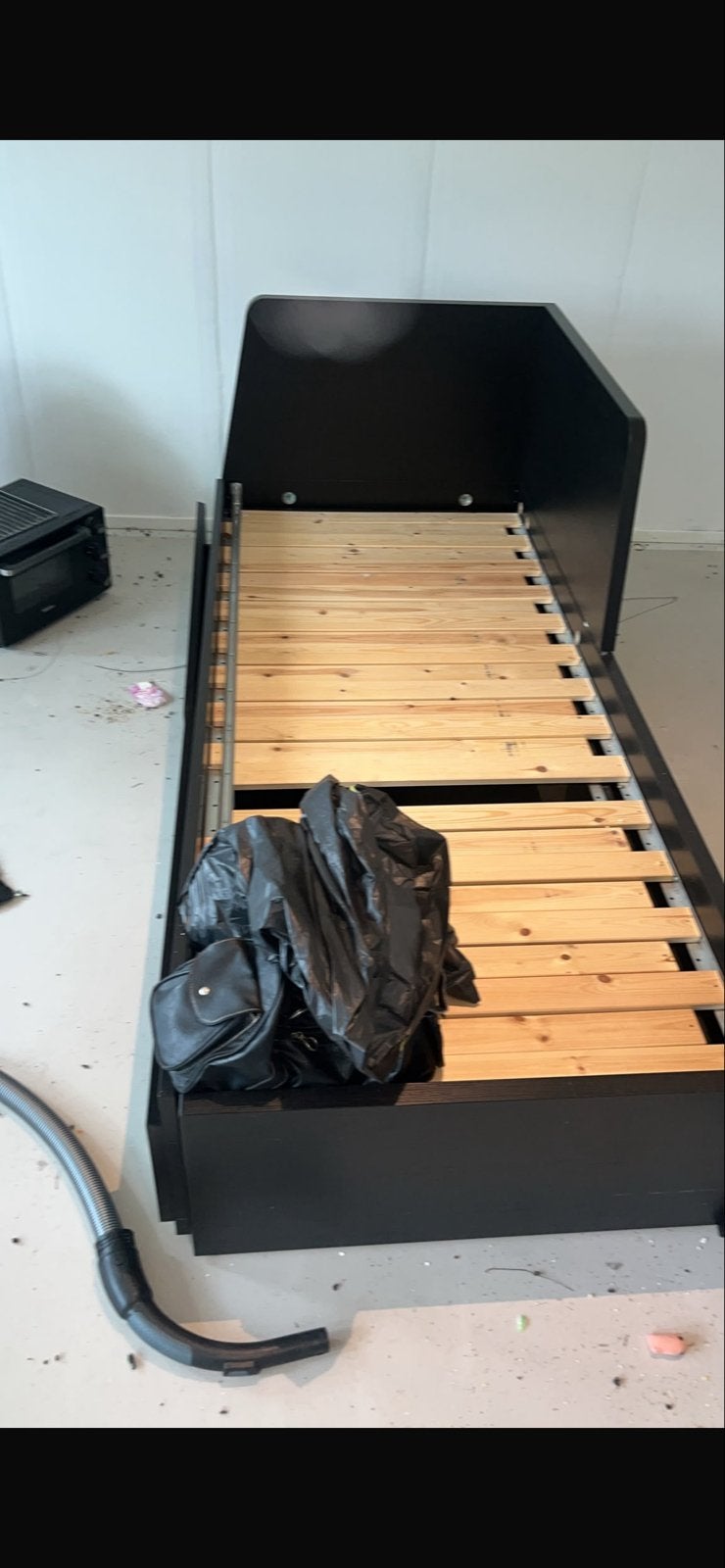 1/2 persoons bed IKEA Bedbank- GRATIS OPHALEN VRIJDAG, Ophalen, Gebruikt, Eenpersoons, Zwart