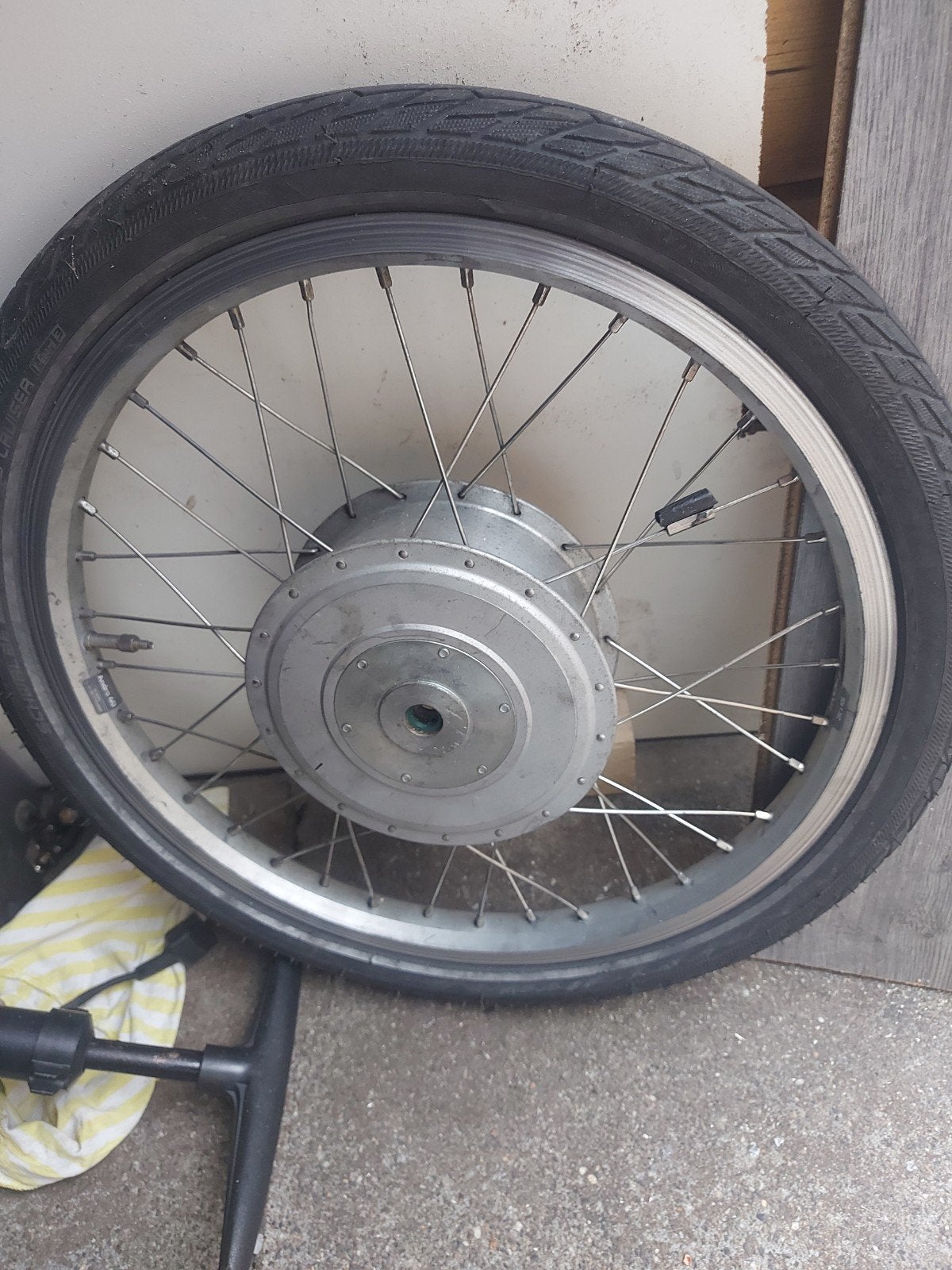 gezocht: Van Raam Easy Rider Voorwiel met Heinzmann Motor, Fietsen en Brommers, Fietsonderdelen, Gebruikt, Van Raam, Elektrische fiets