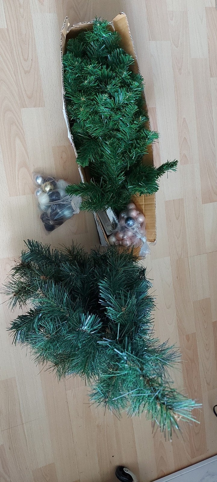 2 verschillende kerstboompjes, Ophalen of Verzenden, Zo goed als nieuw