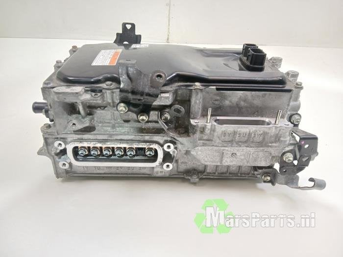 Inverter van een Toyota Rav-4