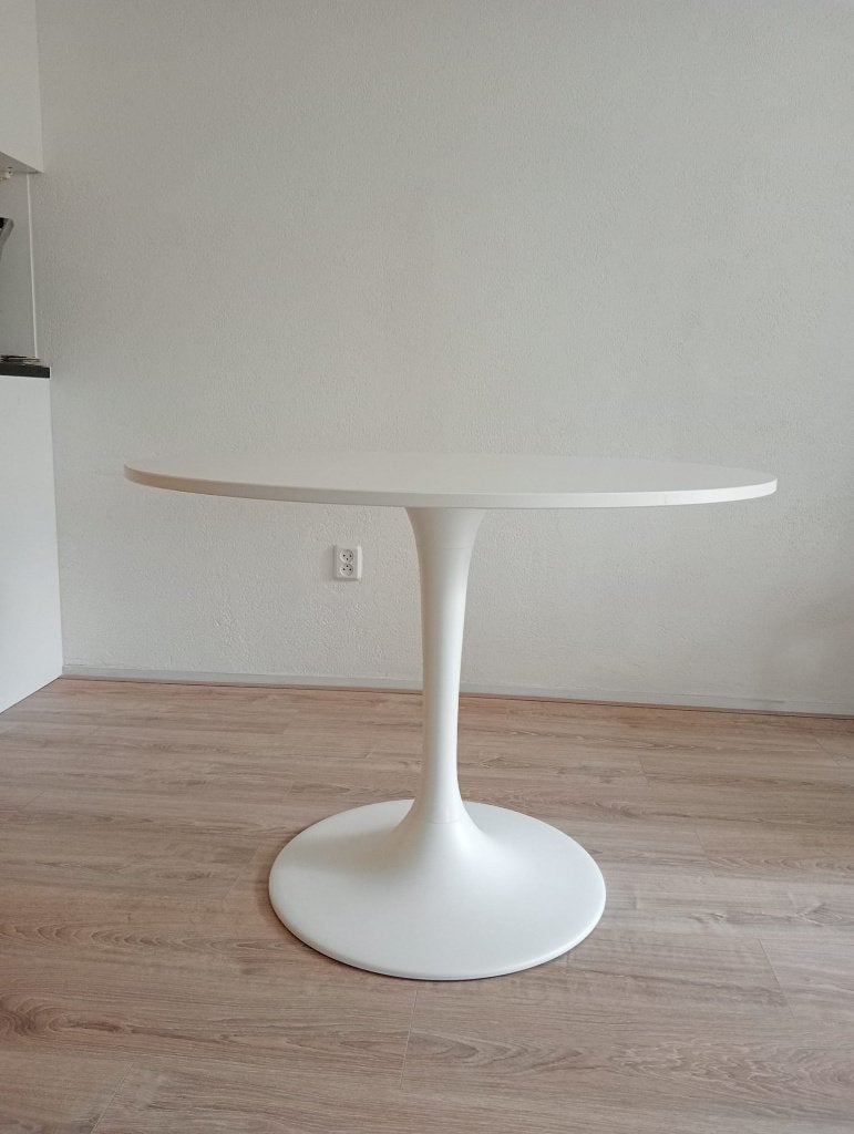 Ikea Docksta ronde witte tafel, Kunststof, Gebruikt, Rond, Vier personen