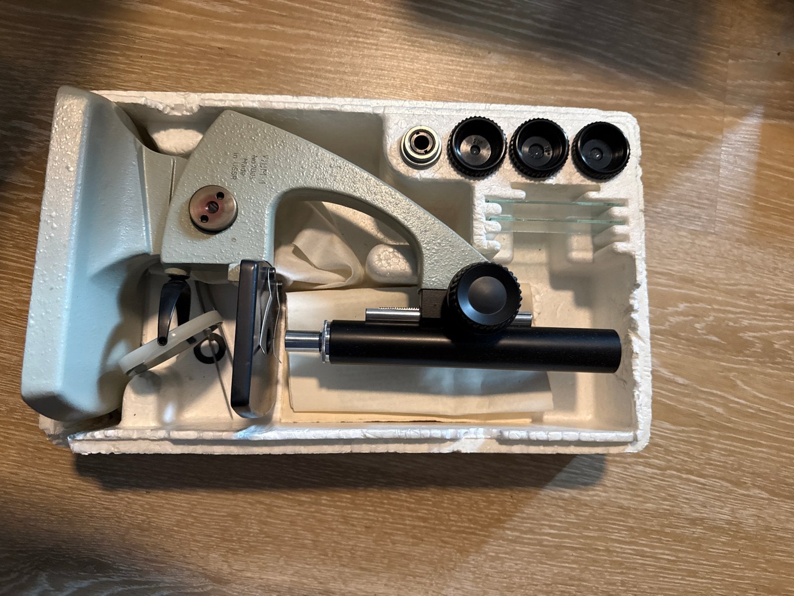 Vintage USSR Microscoop UWM-1 met accessoires, Audio, Tv en Foto, Ophalen of Verzenden, Zo goed als nieuw, Minder dan 400x, Biologische microscoop