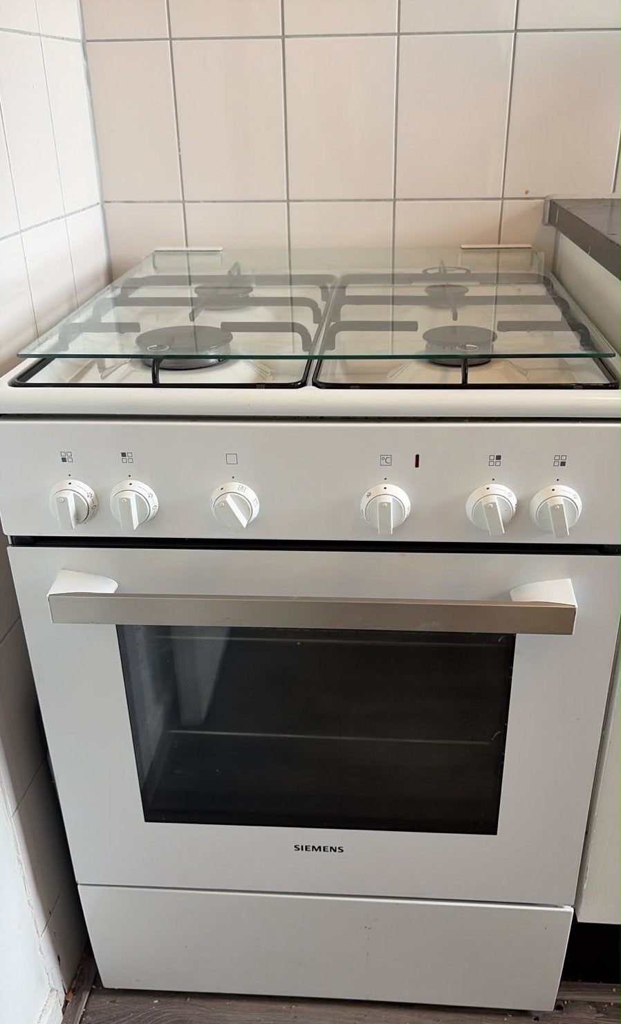 Siemens Vrijstaand Gasfornuis met Oven, Ophalen, Gebruikt, 4 kookzones, Gas