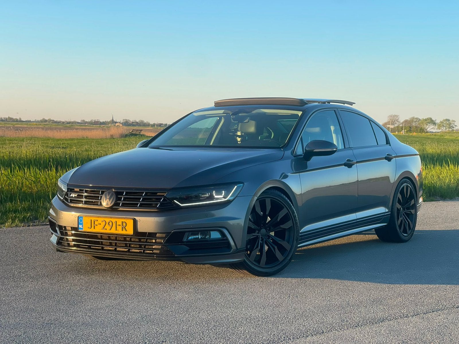 Volkswagen Passat 1.6 TDI bwj 2016 sedan luxe uitvoering