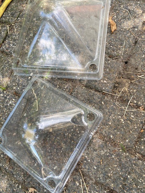 afdekplaat afdekkap voor warmteplaat 25x25 en 30x30 cm, Dieren en Toebehoren, Pluimvee | Toebehoren, Ophalen of Verzenden, Zo goed als nieuw