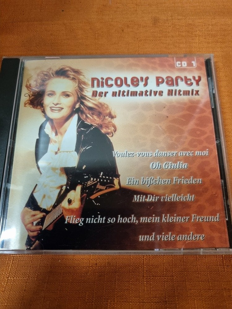 cd nicole's party, Ophalen of Verzenden