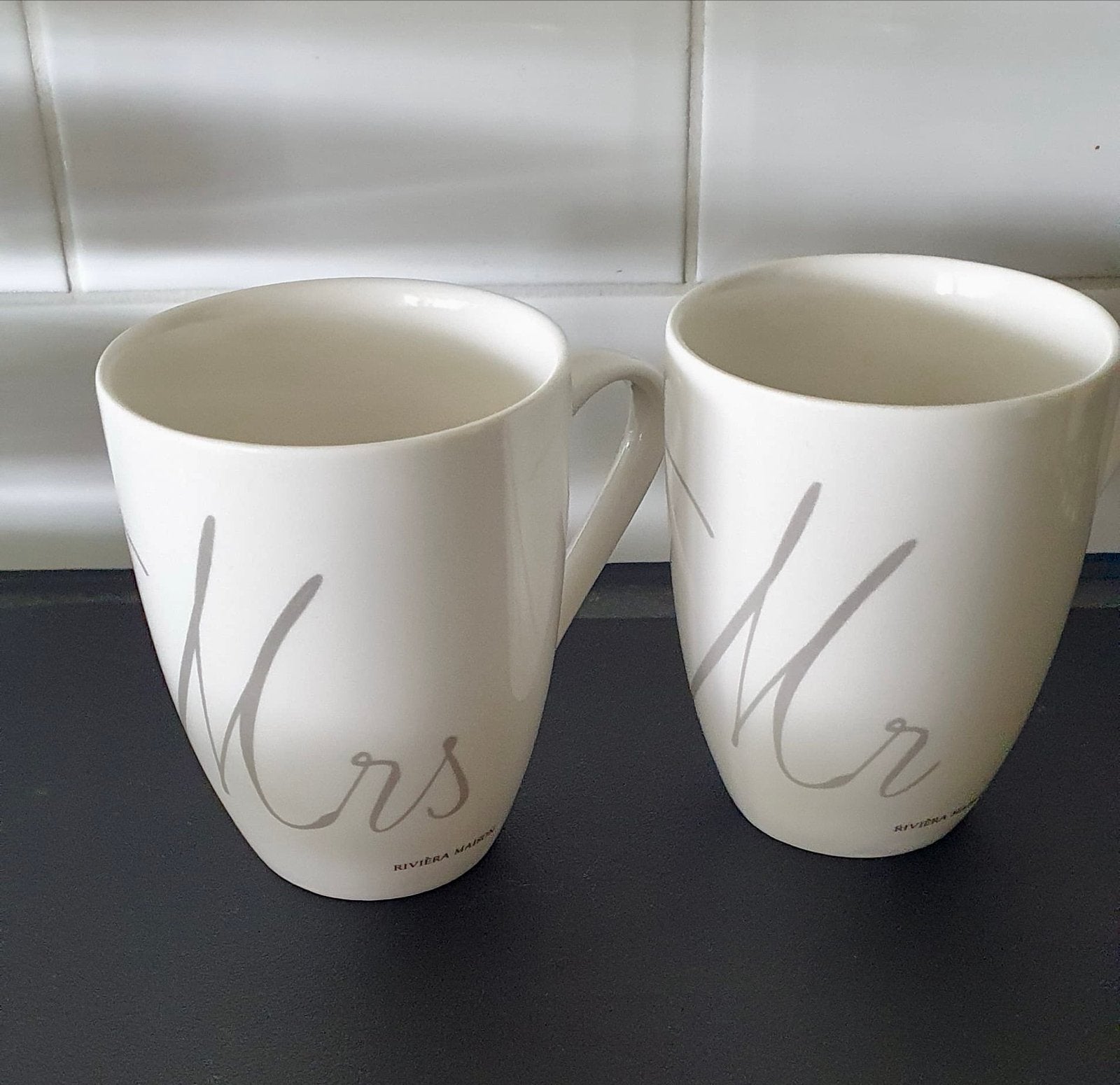 Riviera Maison Mr & Mrs Mokken Set, Huis en Inrichting, Keuken | Servies, Zo goed als nieuw, Mok, Modern, Keramiek, Overige merken