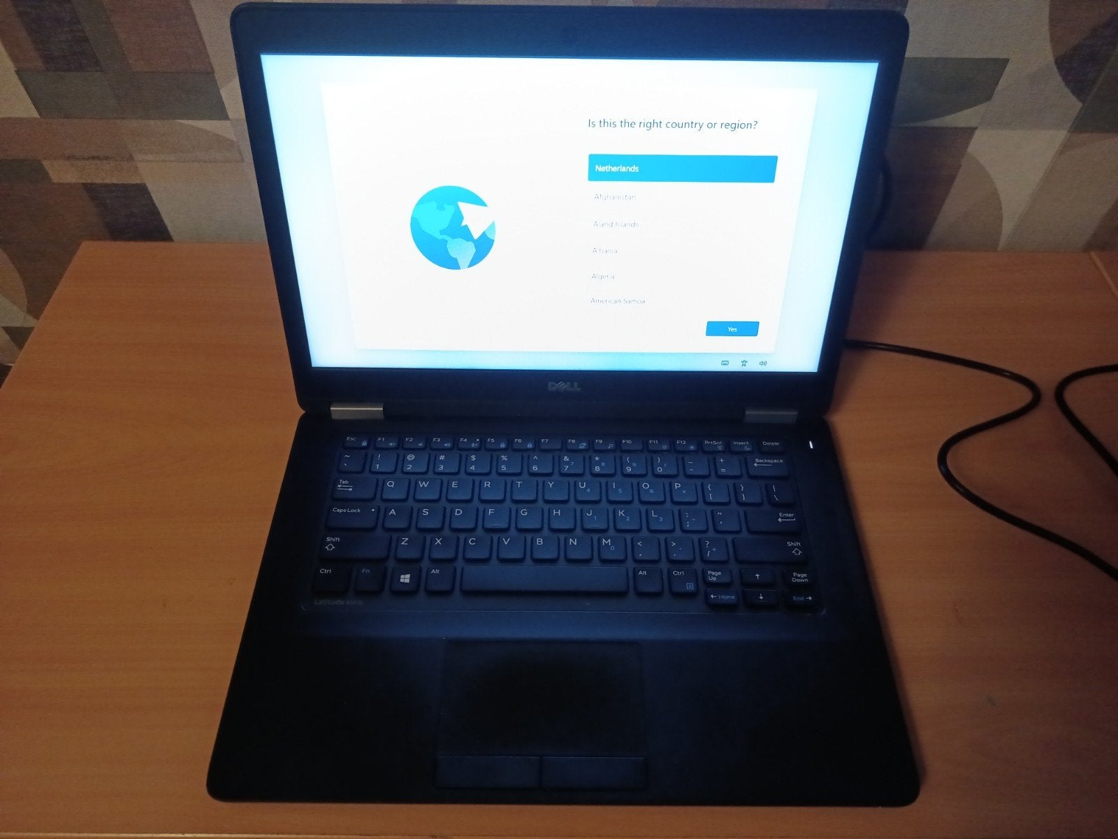 Laptop Dell latitude E5470 i5 128Gb ssd 16Gb geheugen, Computers en Software, Dell Latitude, Intel i5 6300U, 2 tot 3 Ghz, Qwerty
