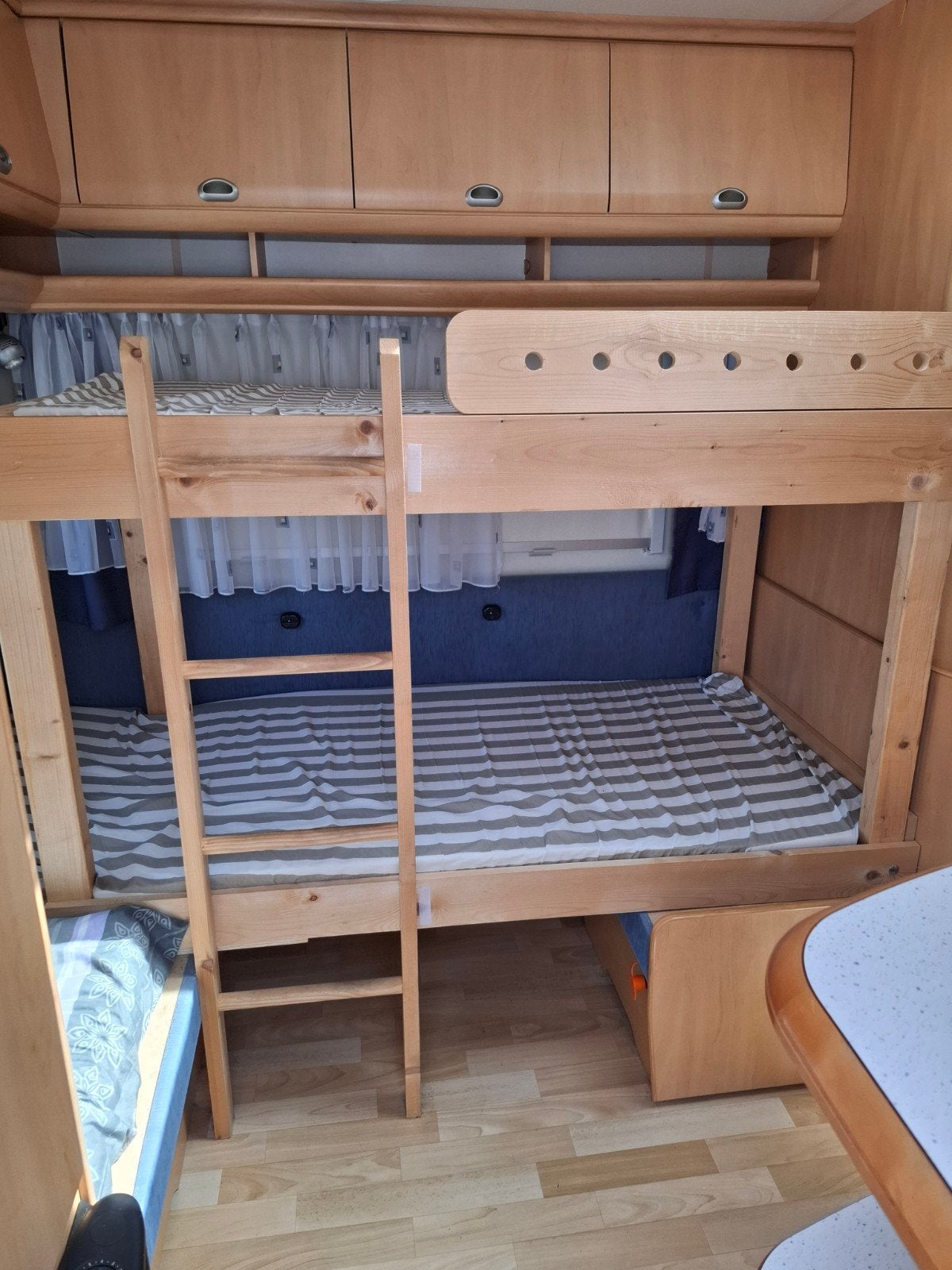 Stapelbed voor in caravan, Caravans en Kamperen, Ophalen