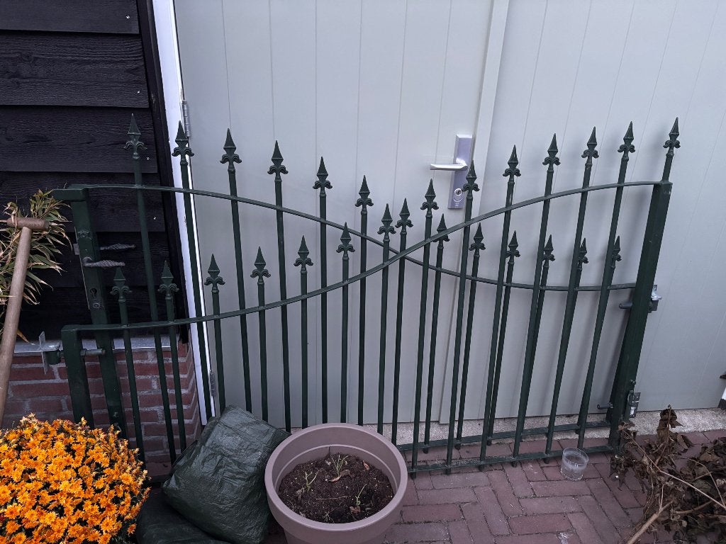 Hekpoort dubbel, Ophalen, Gebruikt, IJzer, Dubbelstaafmat hekwerk