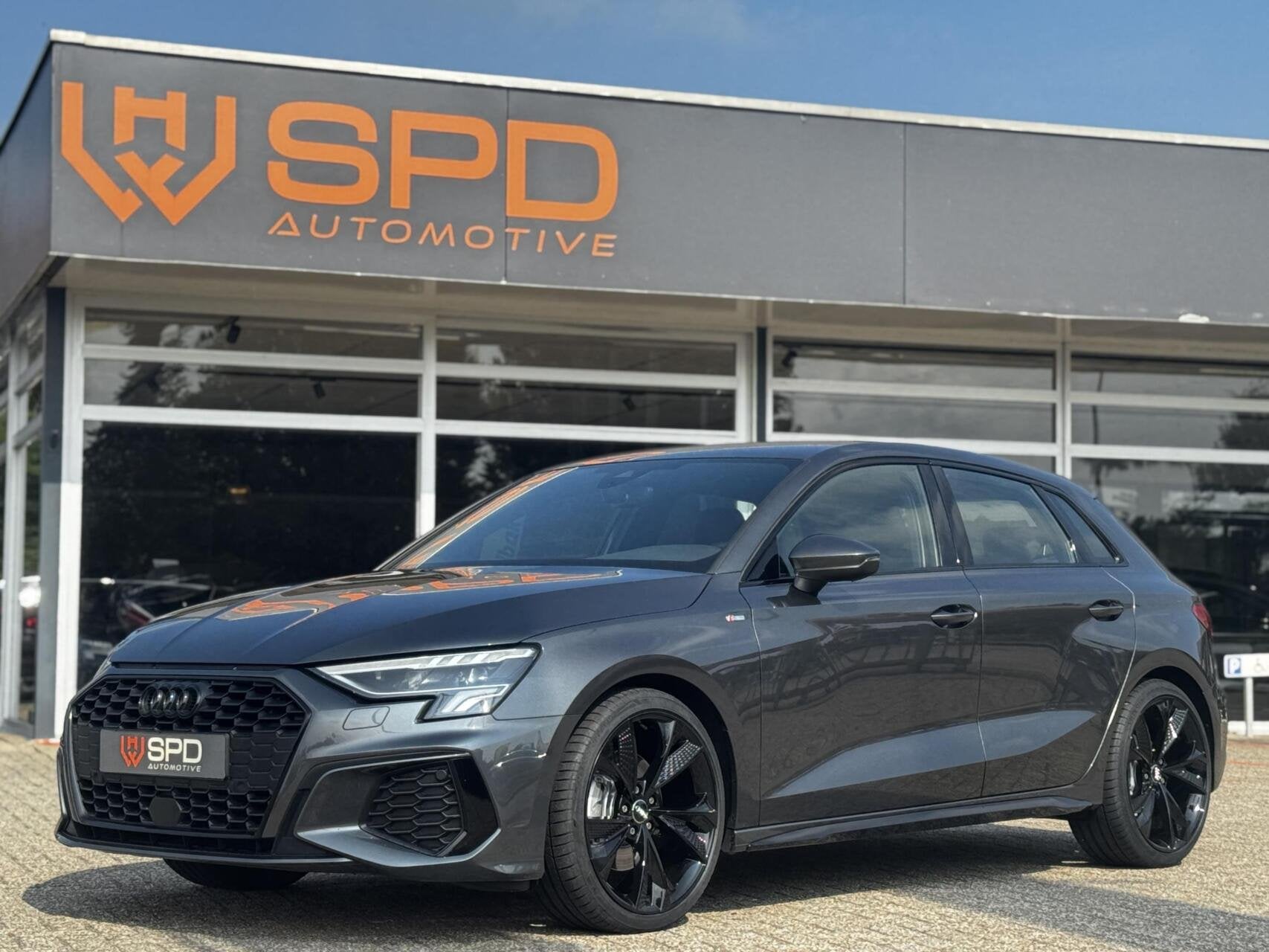 Audi A3 Sportback 35 TFSI S-Line|Black-Optic|Carplay|19"RS|, 4 cilinders, 150 pk, Leder en Stof, Bedrijf