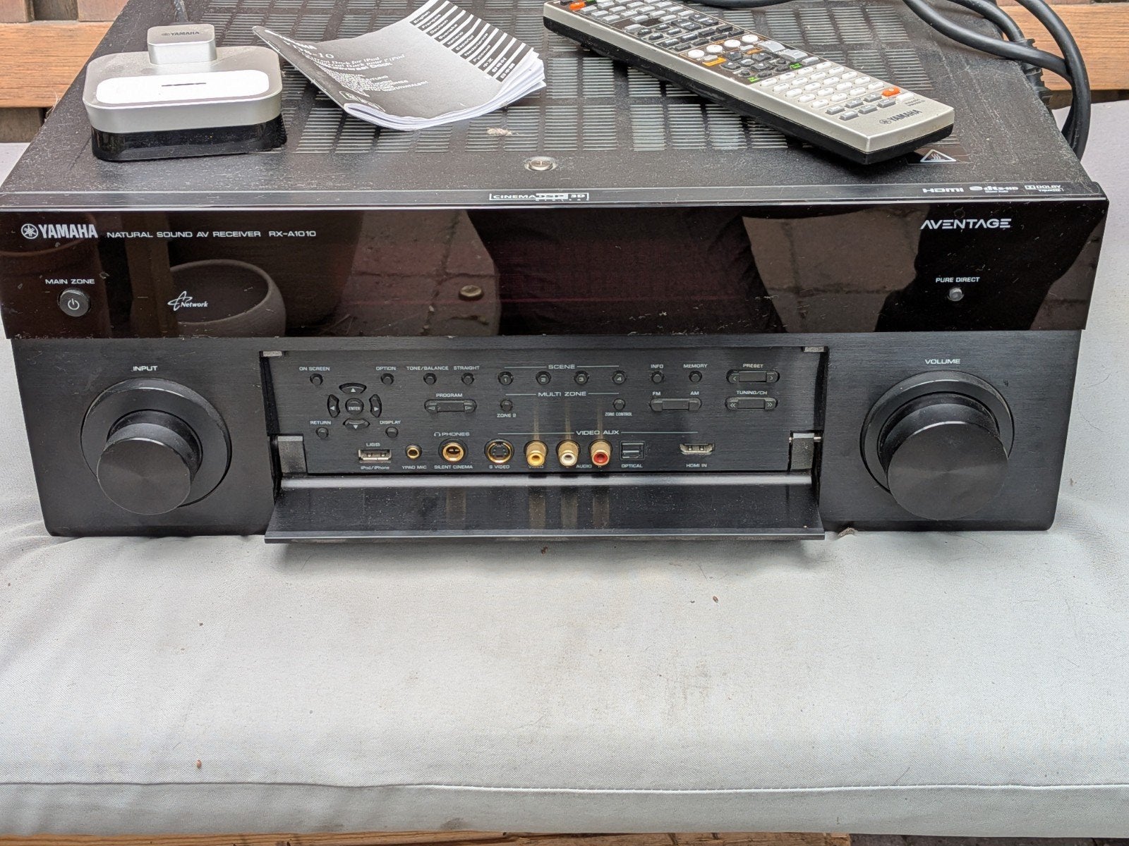 Yamaha RX-A1010 Aventage Receiver met YDS-10 Dock, Gebruikt, Yamaha, Ophalen of Verzenden, 120 watt of meer