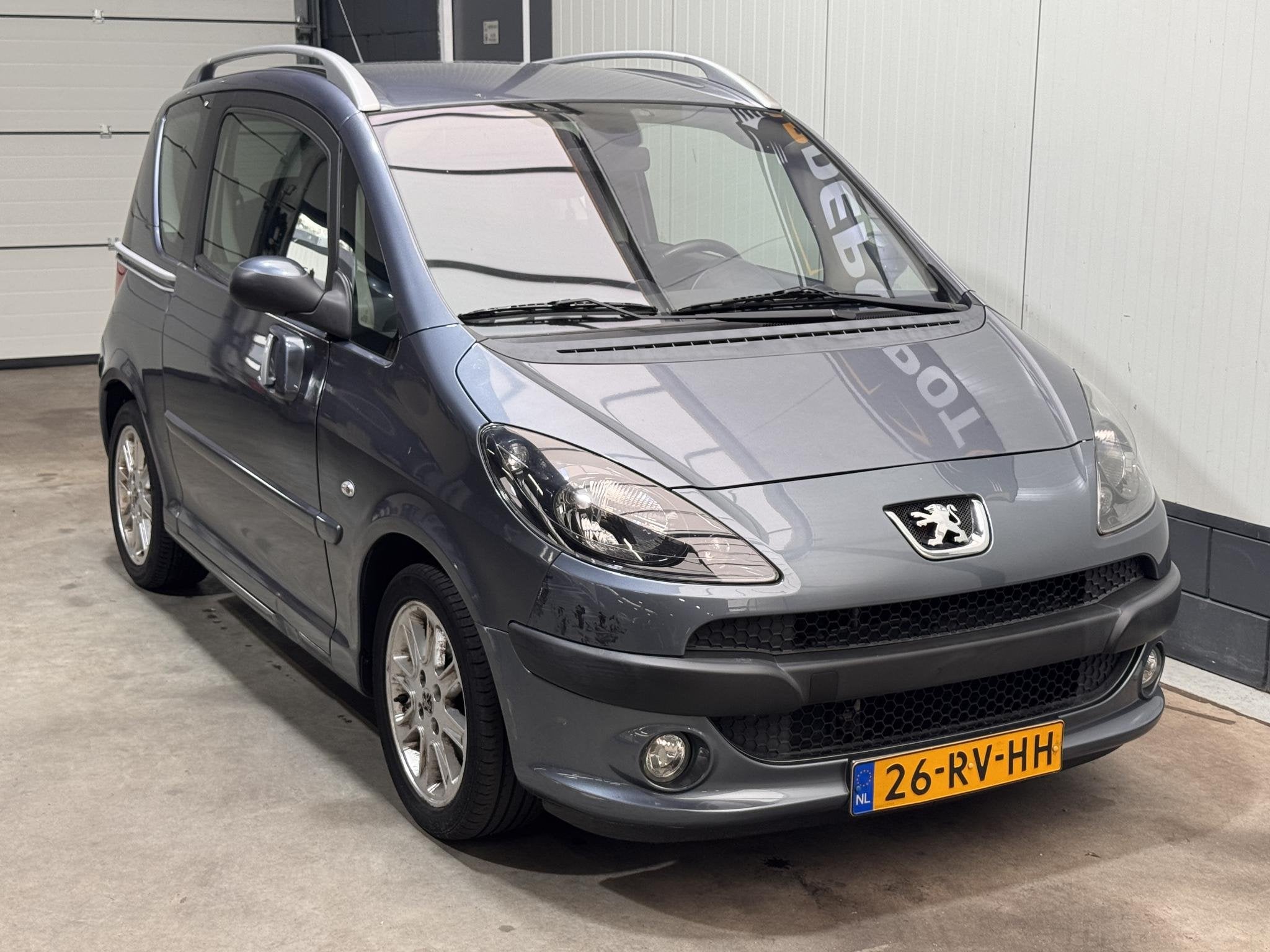 Peugeot 1007 1.6-16V Sporty, Gebruikt, 4 cilinders, 4 stoelen, 1587 cc