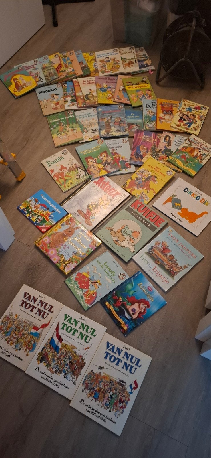 +/- 48 voorlees boeken o.a. Disney, Ophalen of Verzenden, Gelezen, 3 tot 4 jaar