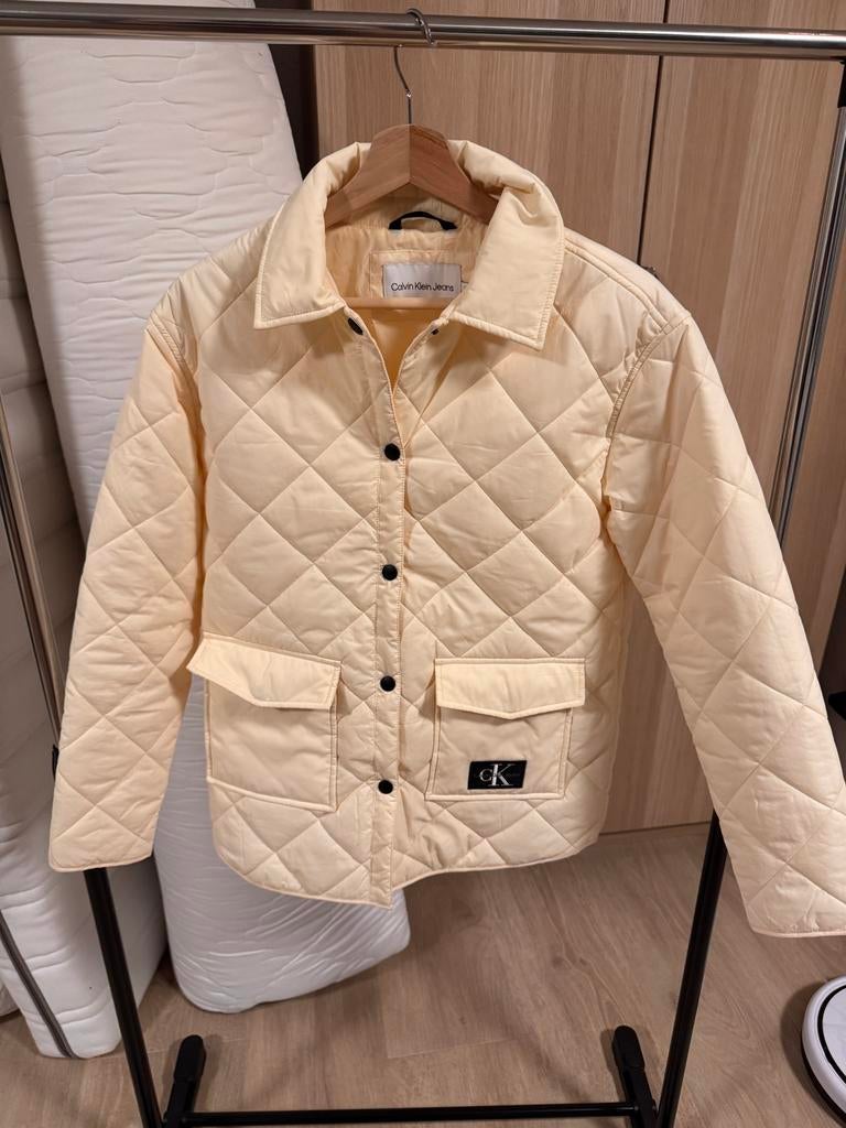 Calvin Klein Jeans gewatteerde jas - Zo goed als nieuw, Wit, Nieuw, Ophalen of Verzenden, Maat 34 (XS) of kleiner