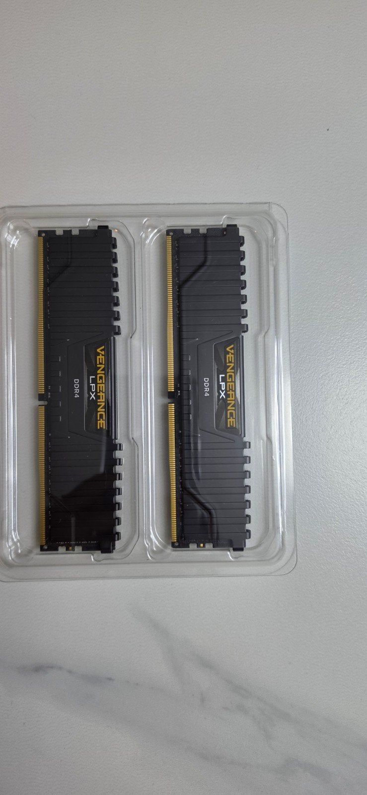 Corsair Vengeance 16GB (2x8GB) DDR4 3200MHz CL16, DDR4, Ophalen of Verzenden, Zo goed als nieuw, Desktop