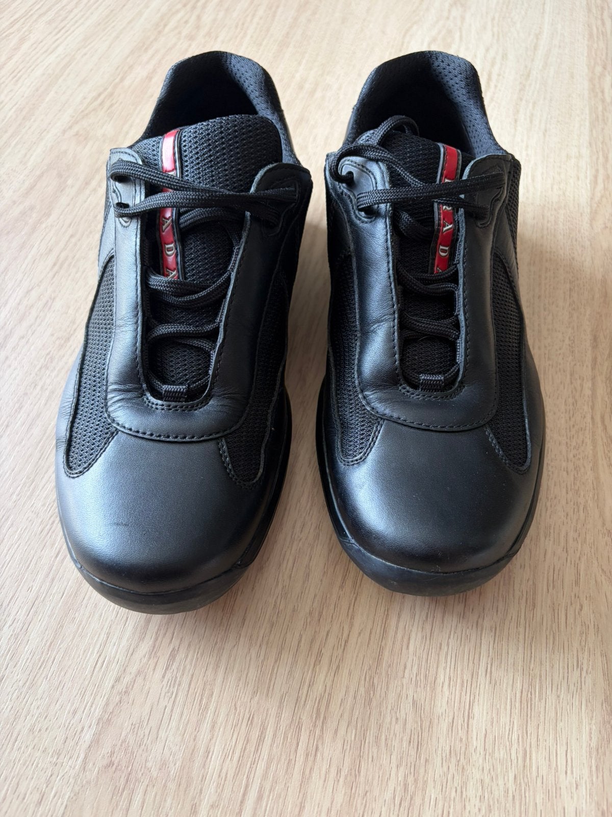 Prada schoenen mt 42/42,5, Kleding | Heren, Schoenen, Ophalen of Verzenden, Zo goed als nieuw, Zwart