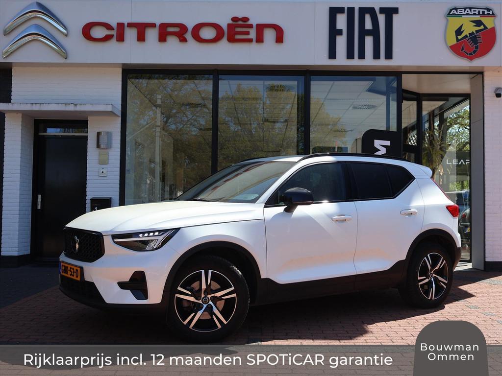 Volvo XC40 B4 197PK Mild Hybrid Automaat Plus Dark, Rijklaar, Auto's, Automaat, 15 km/l, Gebruikt, 4 cilinders