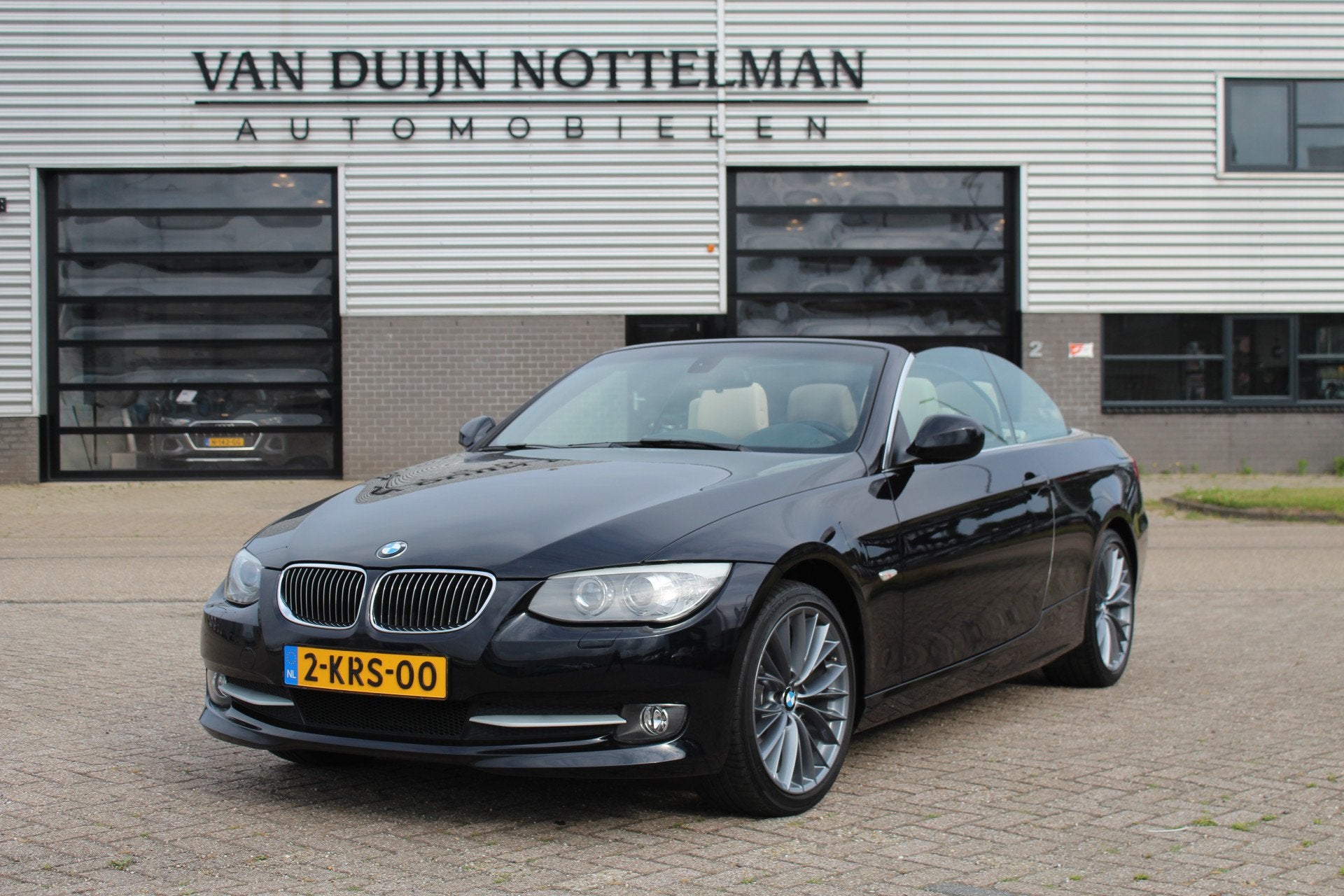BMW 3 Serie Cabrio 320i Exclusive / Leer / Stoelverwarming /, Auto's, BMW, Automaat, Euro 5, Achterwielaandrijving, 4 cilinders