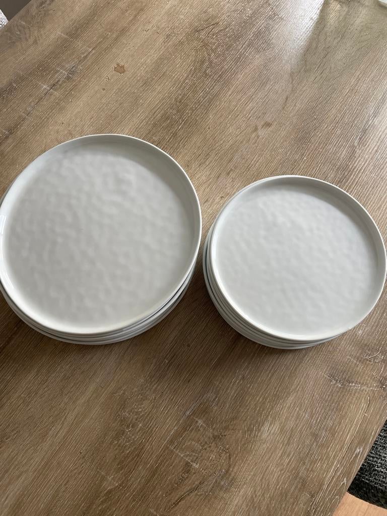 Mooi servies: 8 dinerborden en 8 ontbijtborden, Ophalen, Keramiek, Zo goed als nieuw, Bord(en)