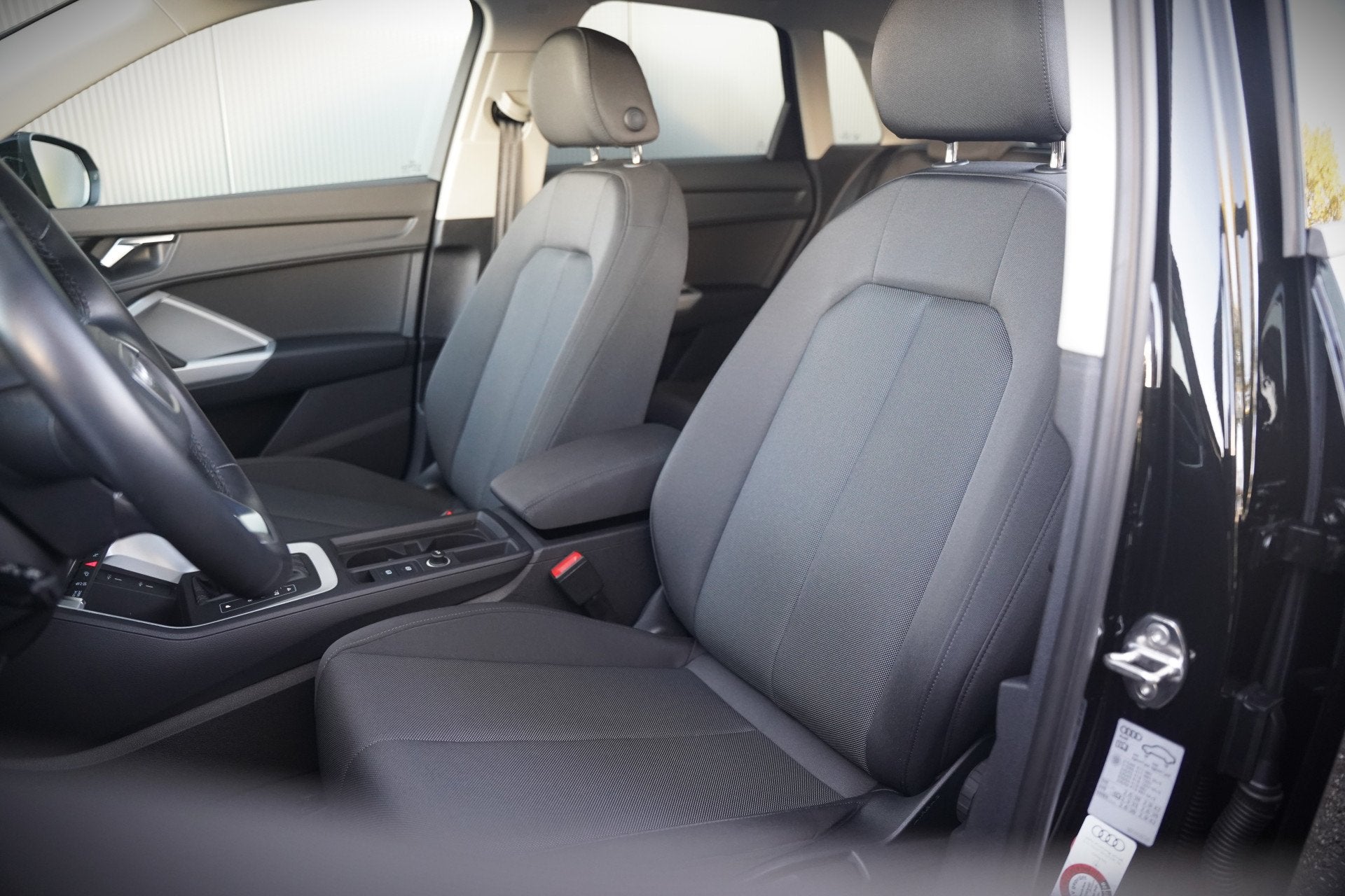 Audi Q3 45 TFSI e Advanced edition | Stoelverwarming | Adapt, Auto's, Dealer onderhouden, Stof, Gebruikt, Zwart
