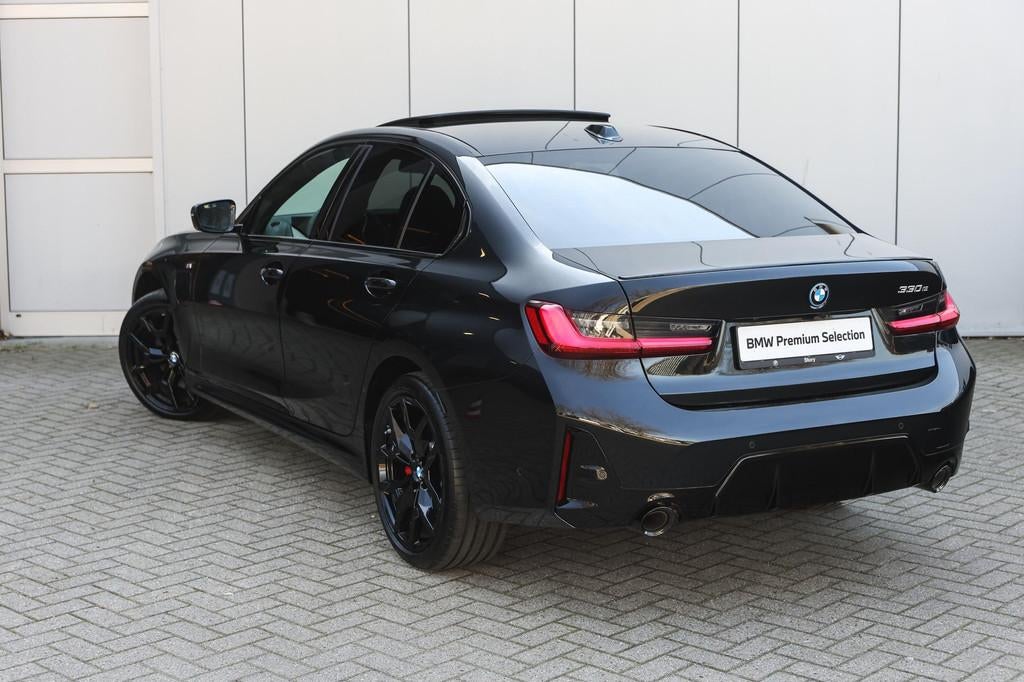 BMW 3 Serie 330e M Sport Automaat / Schuif-kanteldak / Trekh, Auto's, 1998 cc, Achterwielaandrijving, 4 cilinders, Met garantie (alle)