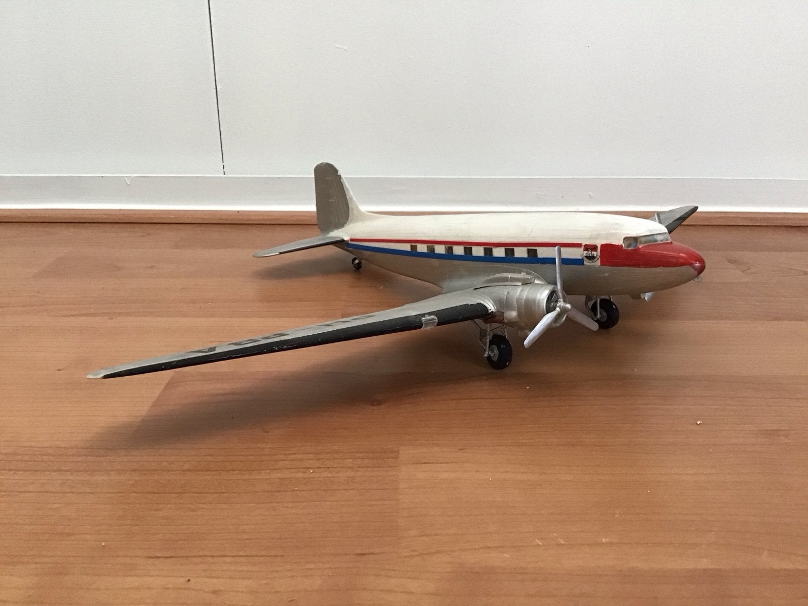 Vintage modelvliegtuig Douglas DC-3 PH-PBA, Hobby en Vrije tijd, Overige merken, Gebruikt, Ophalen of Verzenden, Groter dan 1:72