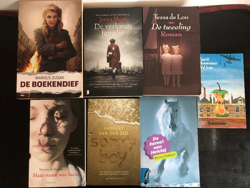 Set van 7 boeken Tessa de Loo, Annejet van der Zijl, Ophalen of Verzenden, Gelezen