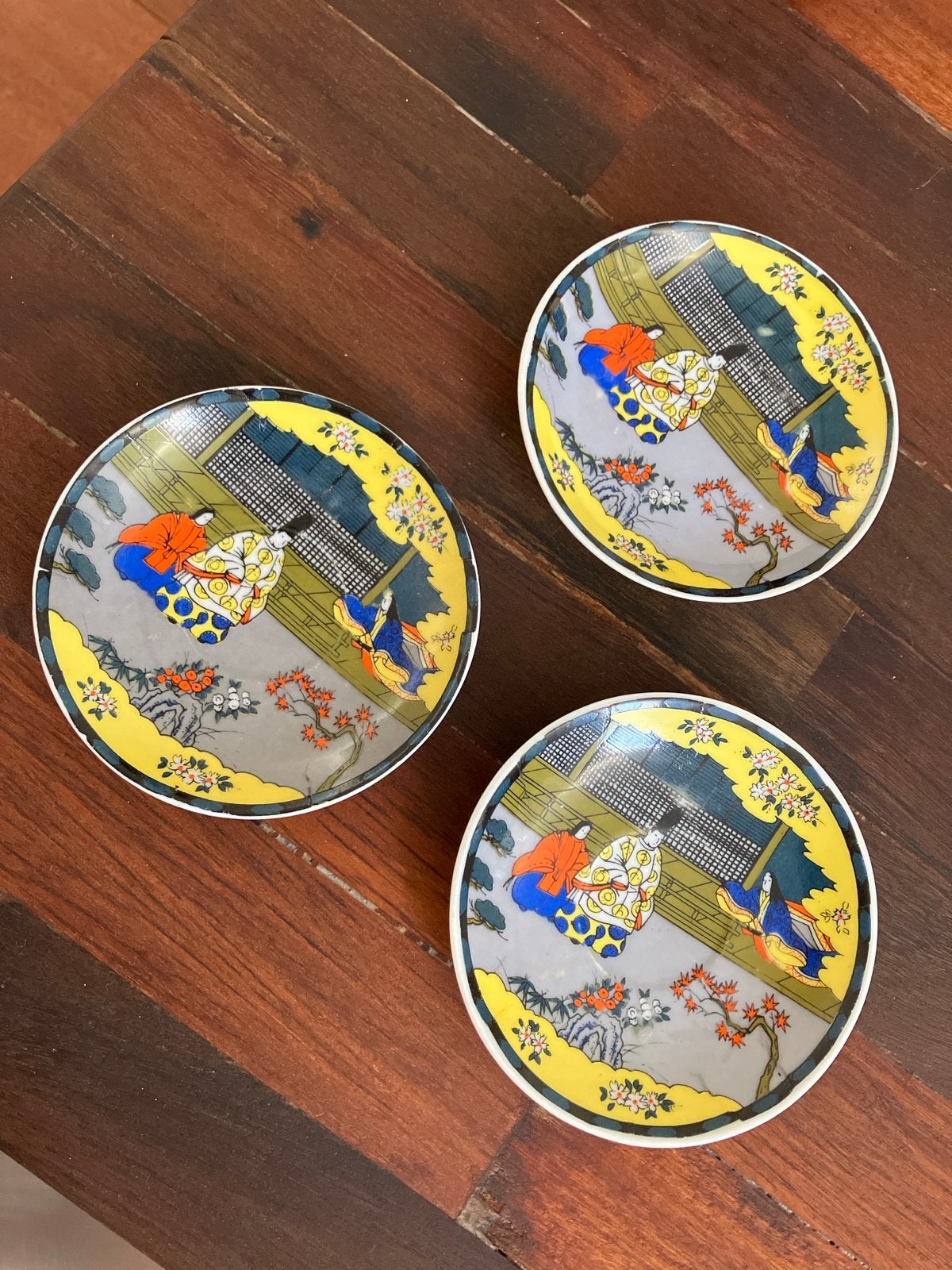 Set van 3 Vintage Japanse Schoteltjes ø11,5 cm, Ophalen