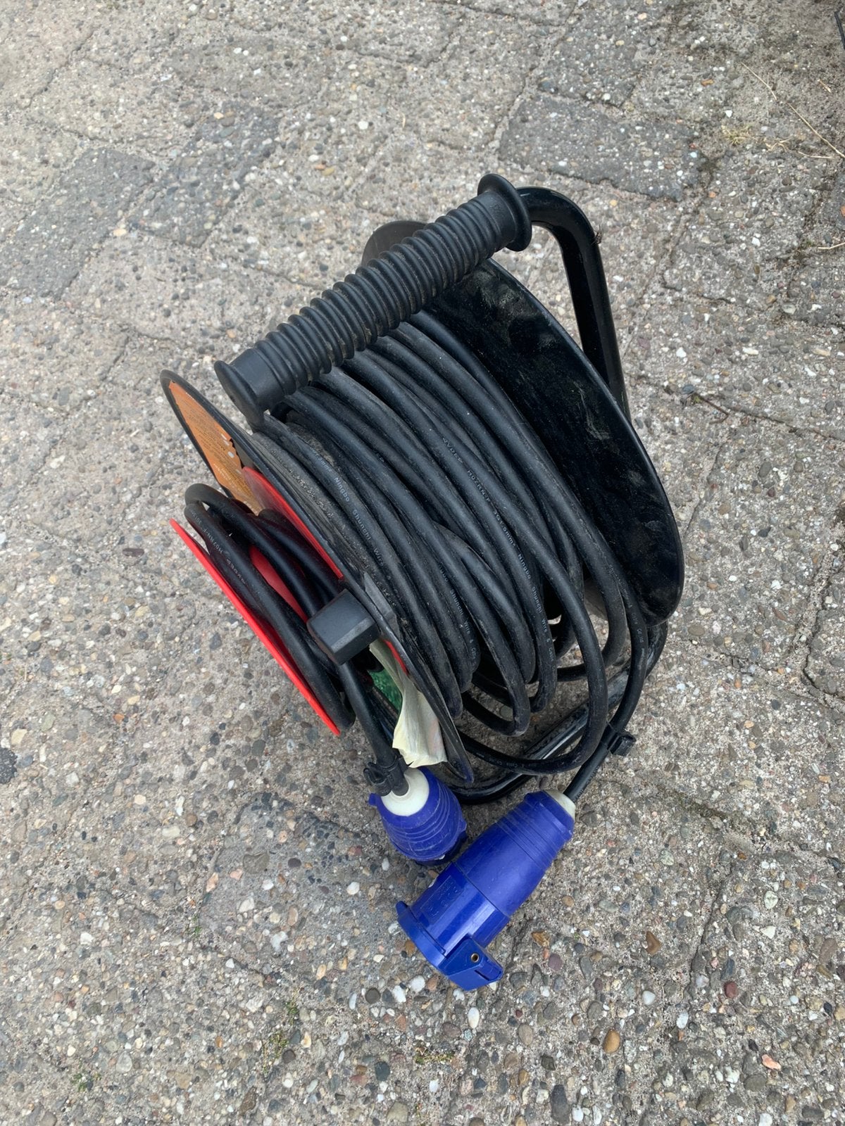 Haspel CAMPER KABEL 25 METER LANG, Ophalen of Verzenden, Zo goed als nieuw, Apparatuur