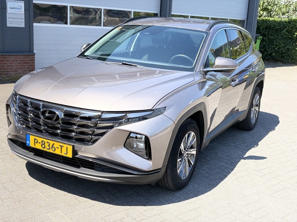 Hyundai Tucson 1.6 T-GDI Edition 30+ 2WD (bj 2022), Gebruikt, 4 cilinders, 1650 kg, 75 €/maand