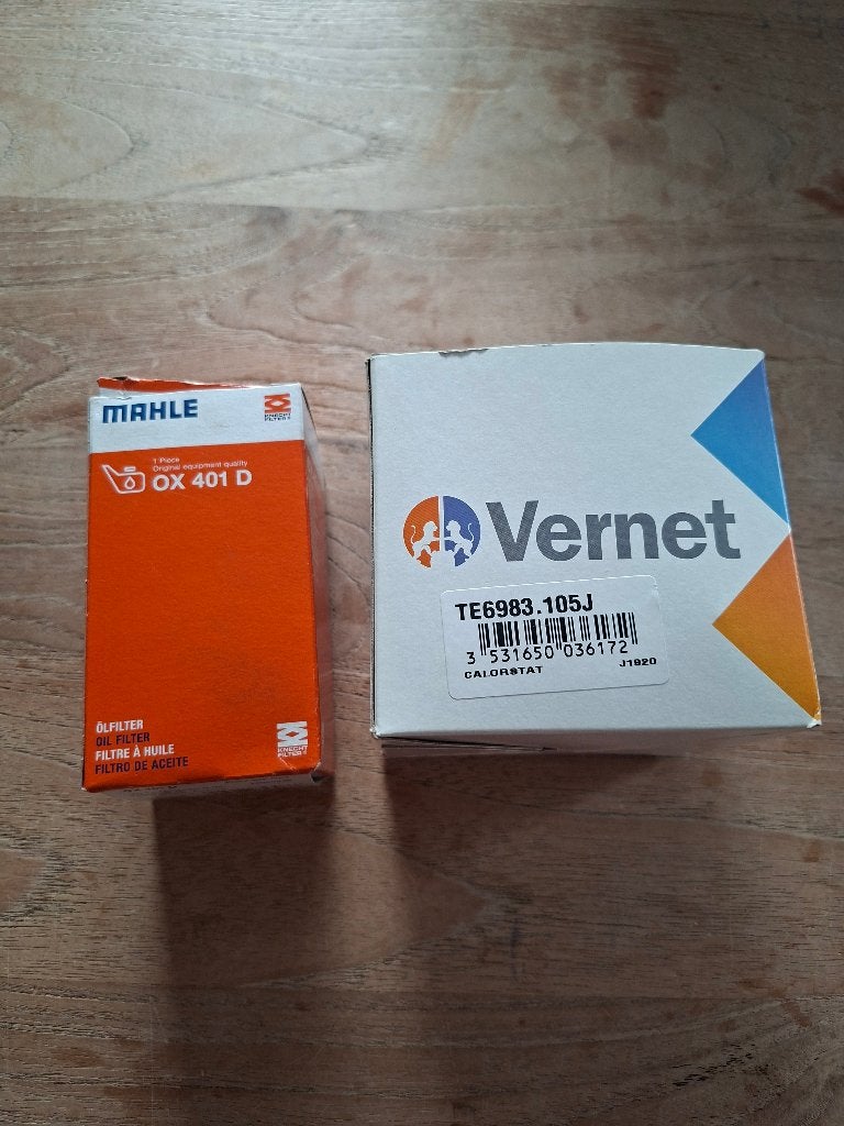 Auto onderdeel opel, olie filter+thermostaat, Auto-onderdelen, Ophalen of Verzenden, Nieuw, Saab