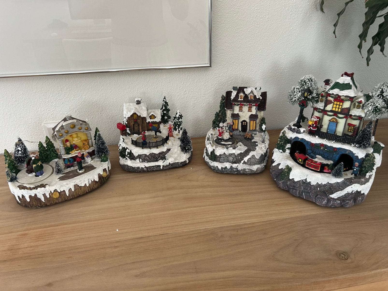 Bewegende kersthuisjes (kerstdecoratie), Ophalen of Verzenden, Zo goed als nieuw